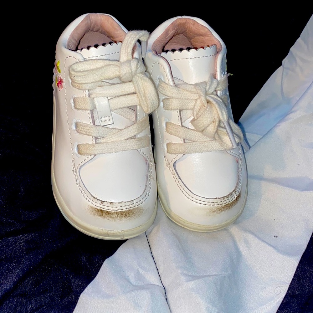 Stride rite walking shoes (girl)